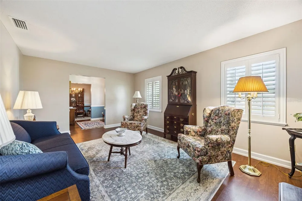 312 OAK HILL DRIVE Altamonte Springs, FL 32701