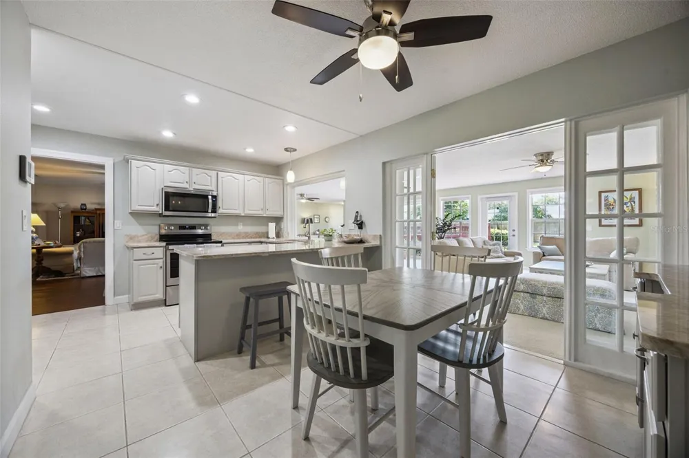 312 OAK HILL DRIVE Altamonte Springs, FL 32701