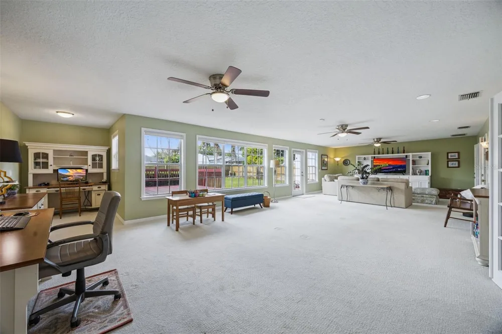 312 OAK HILL DRIVE Altamonte Springs, FL 32701