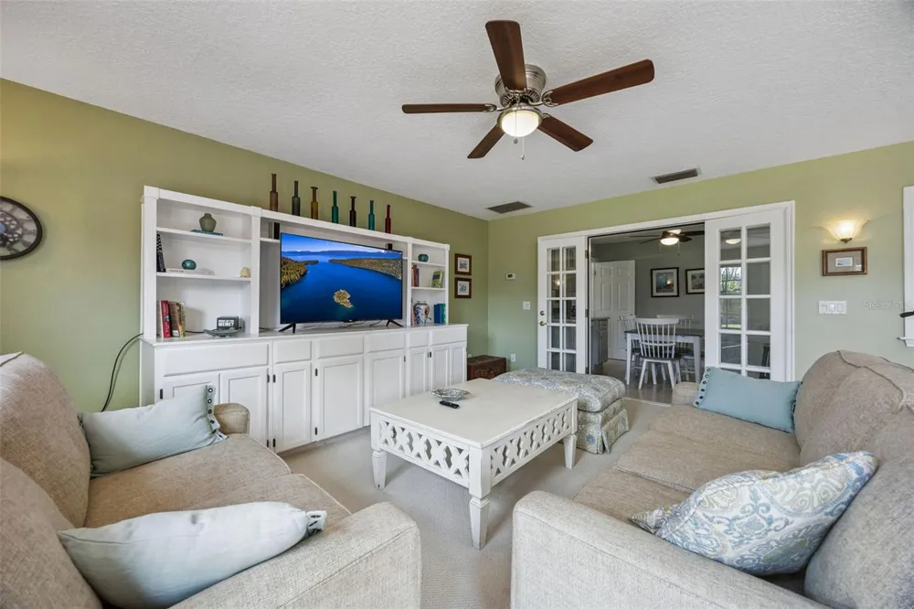 312 OAK HILL DRIVE Altamonte Springs, FL 32701