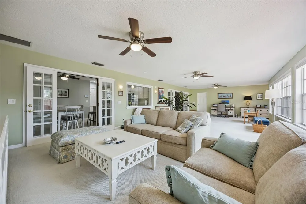 312 OAK HILL DRIVE Altamonte Springs, FL 32701