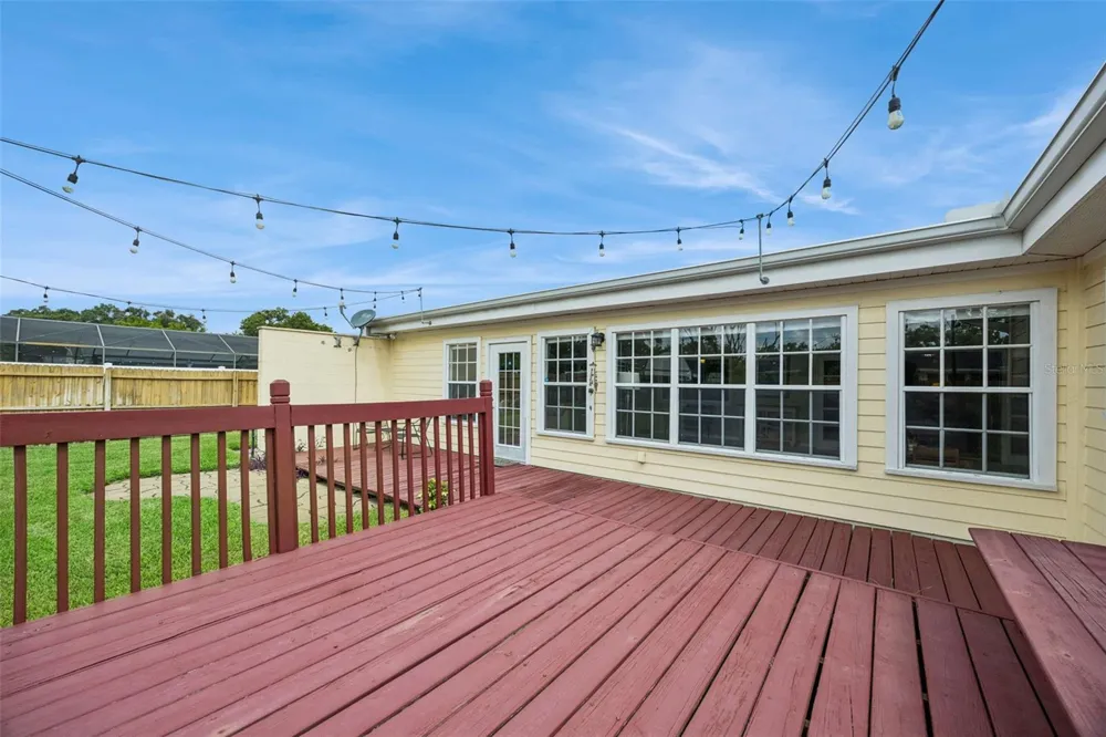 312 OAK HILL DRIVE Altamonte Springs, FL 32701