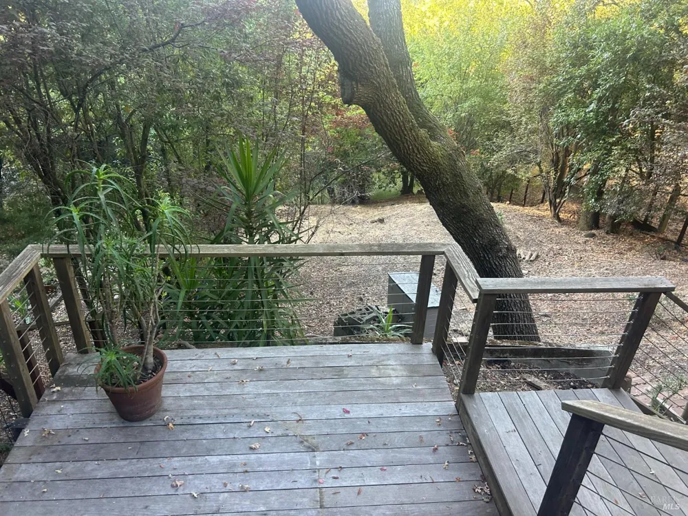 140 Francis Avenue Fairfax, CA 94930