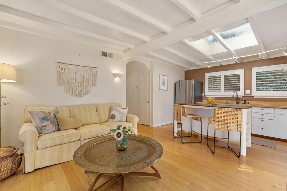 140 Francis Avenue Fairfax, CA 94930