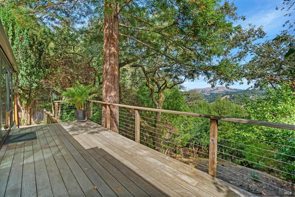 140 Francis Avenue Fairfax, CA 94930