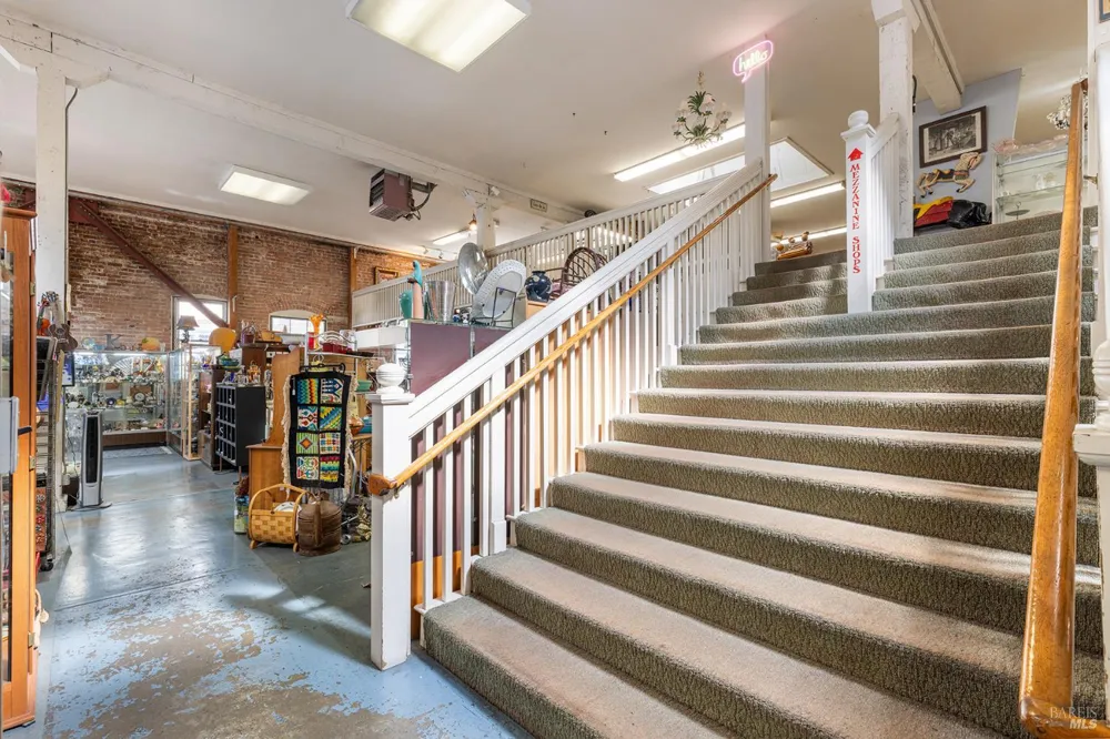 130 4th Street Santa Rosa, CA 95401