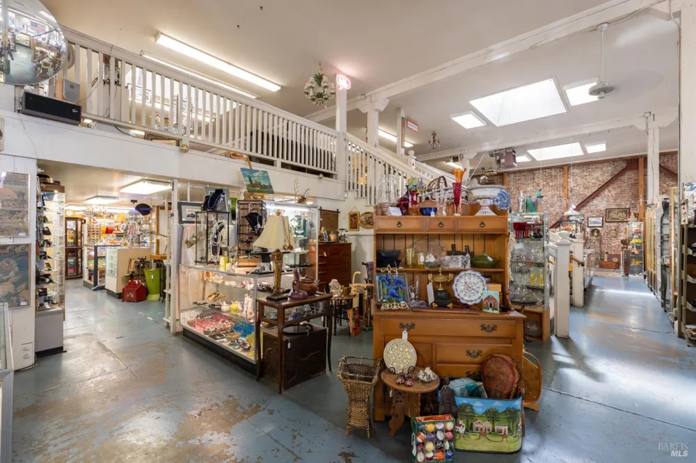 130 4th Street Santa Rosa, CA 95401