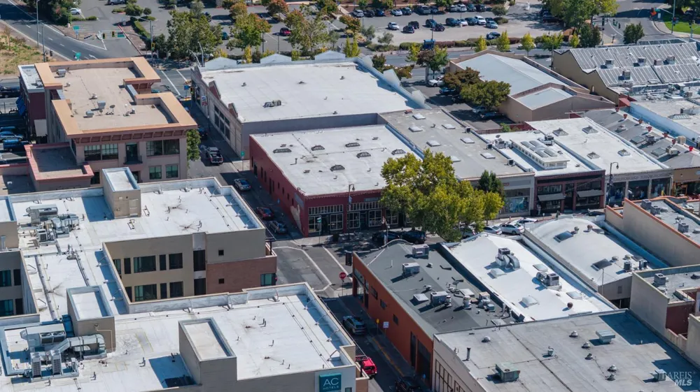 130 4th Street Santa Rosa, CA 95401