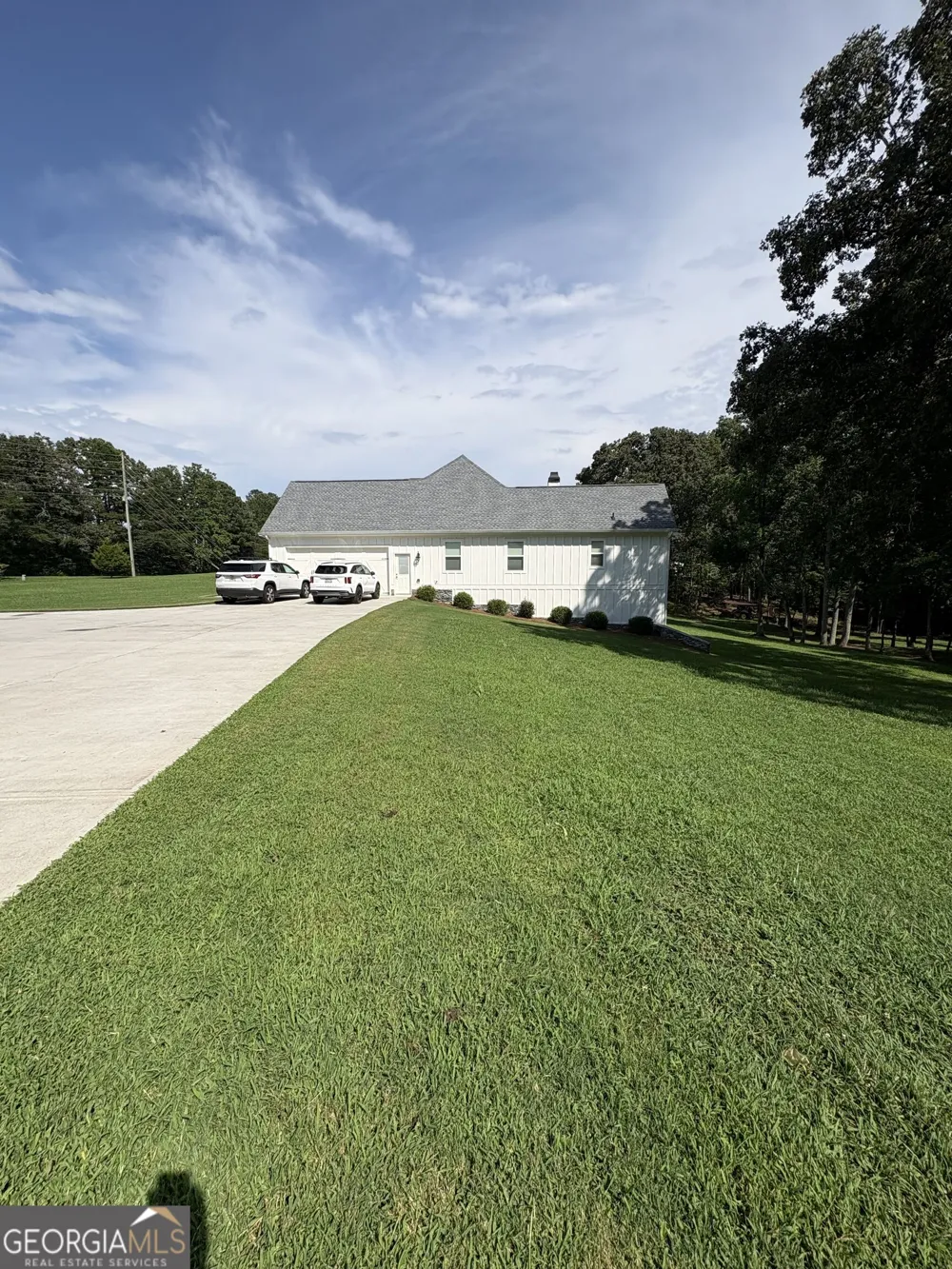 8149 Kelly Bridge RD Dawsonville, GA 30534