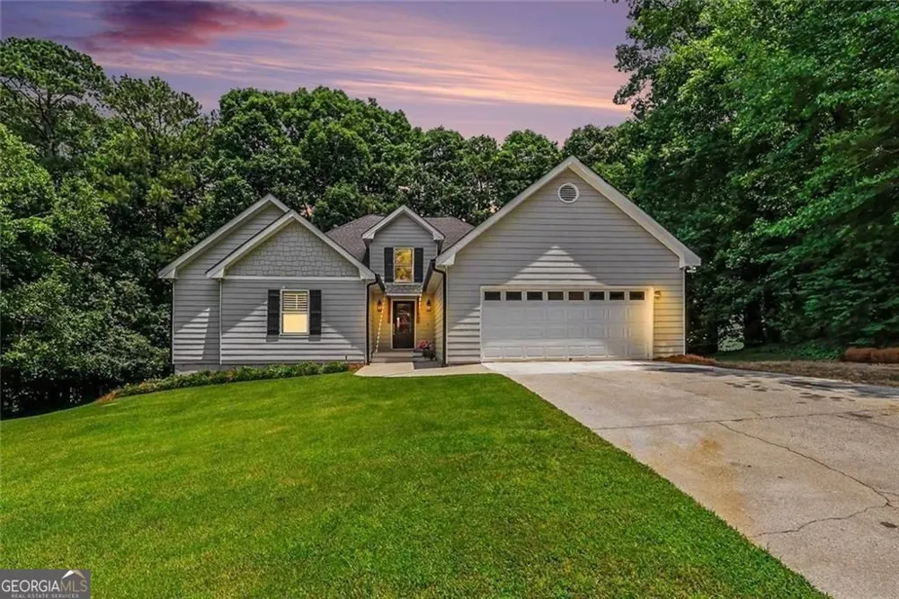 2266 Orion CT Grayson, GA 30017