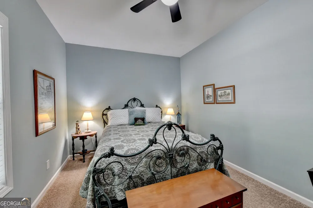 6173 Pine CIR Flowery Branch, GA 30542