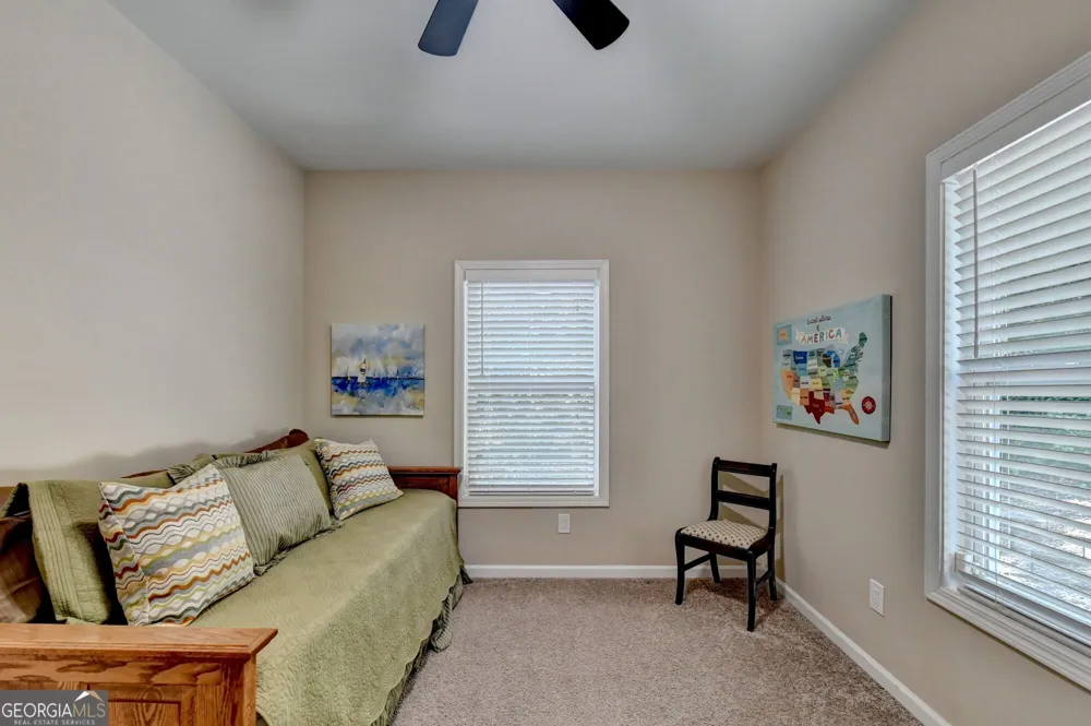 6173 Pine CIR Flowery Branch, GA 30542