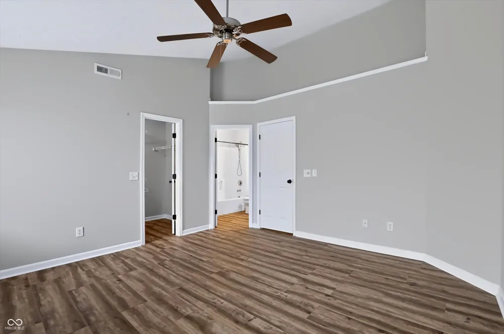 433 Sheets Drive Carmel, IN 46032