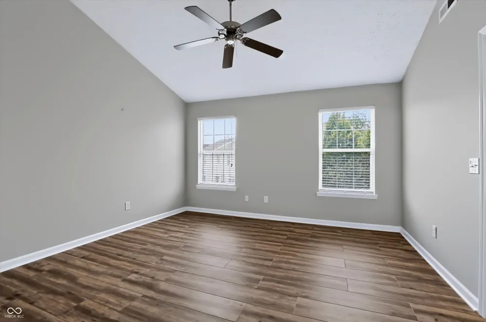 433 Sheets Drive Carmel, IN 46032