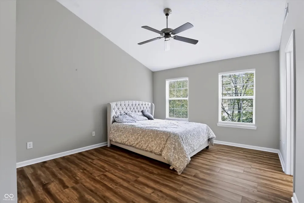 433 Sheets Drive Carmel, IN 46032