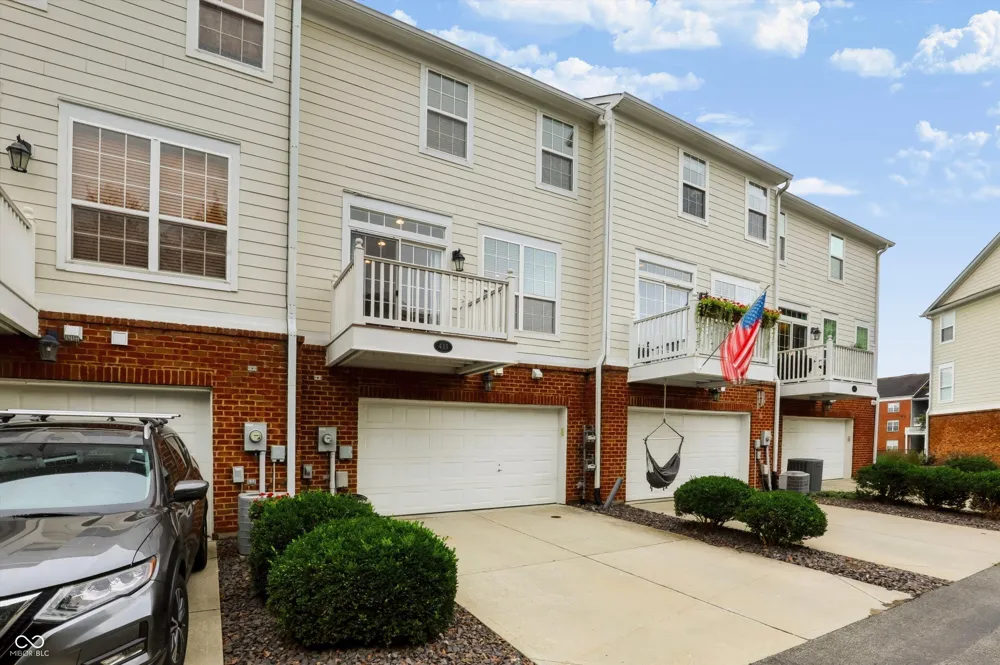 433 Sheets Drive Carmel, IN 46032