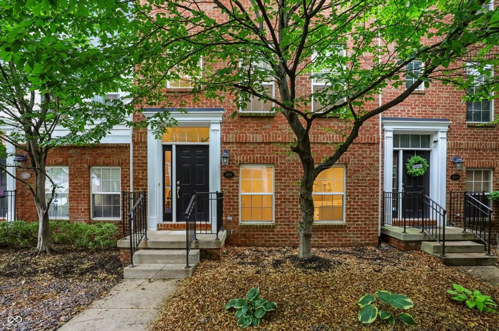 433 Sheets Drive Carmel, IN 46032