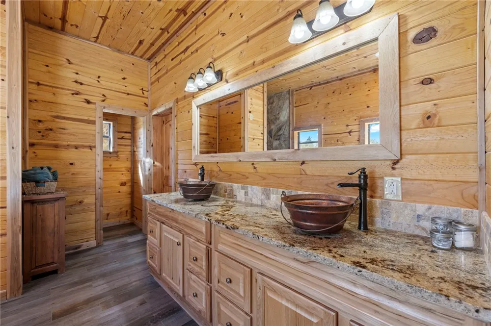 3355 Jim Brite Rd Pleasanton, TX 78064