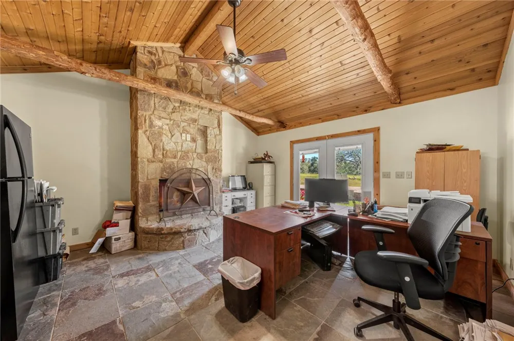 3355 Jim Brite Rd Pleasanton, TX 78064