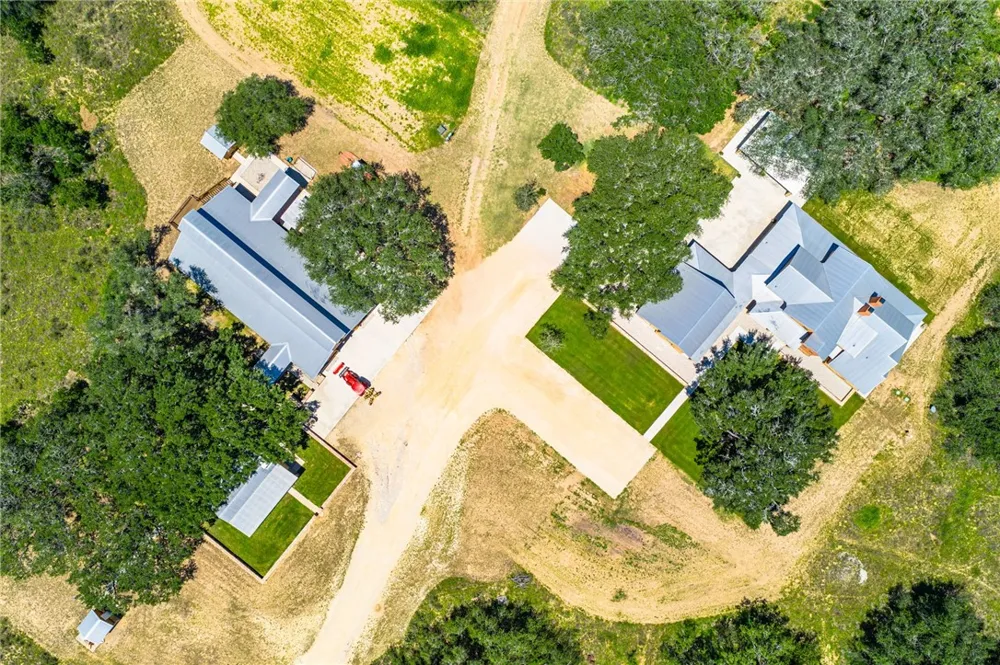 3355 Jim Brite Rd Pleasanton, TX 78064