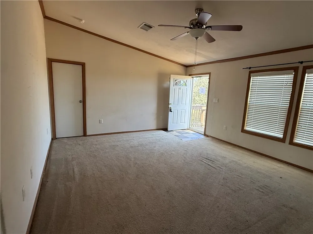 5523 County Road 308 Orange Grove, TX 78372