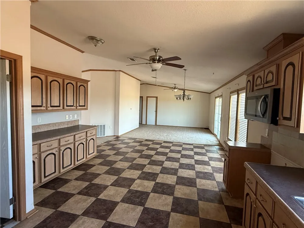 5523 County Road 308 Orange Grove, TX 78372