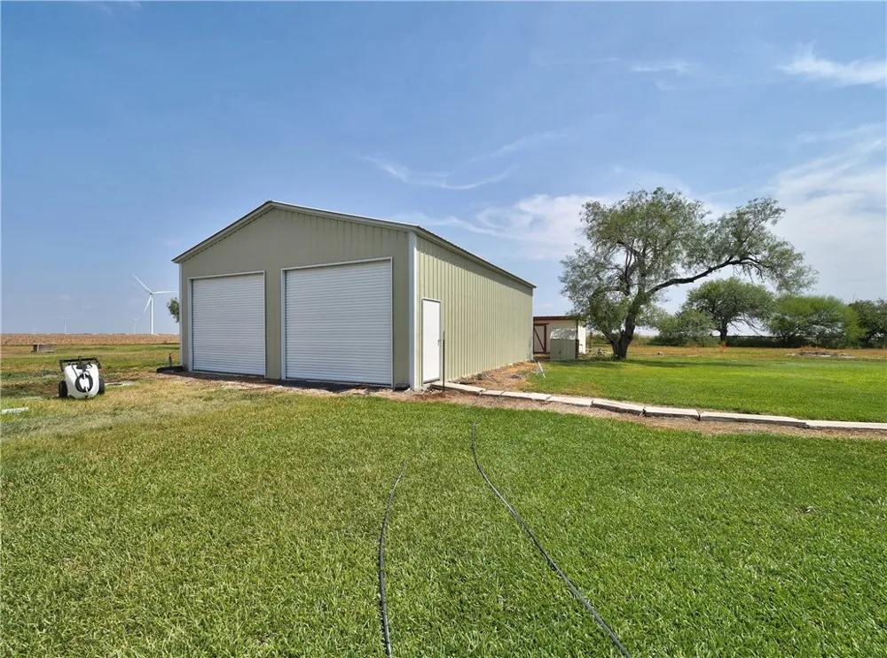 19838 County Road 1168 Mathis, TX 78368