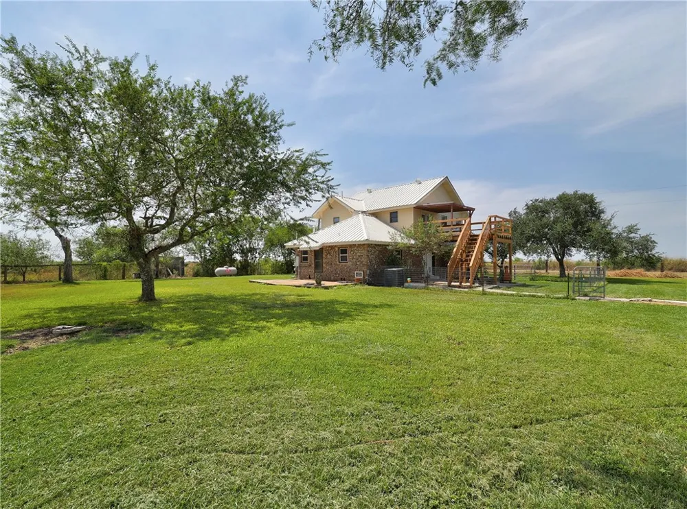 19838 County Road 1168 Mathis, TX 78368
