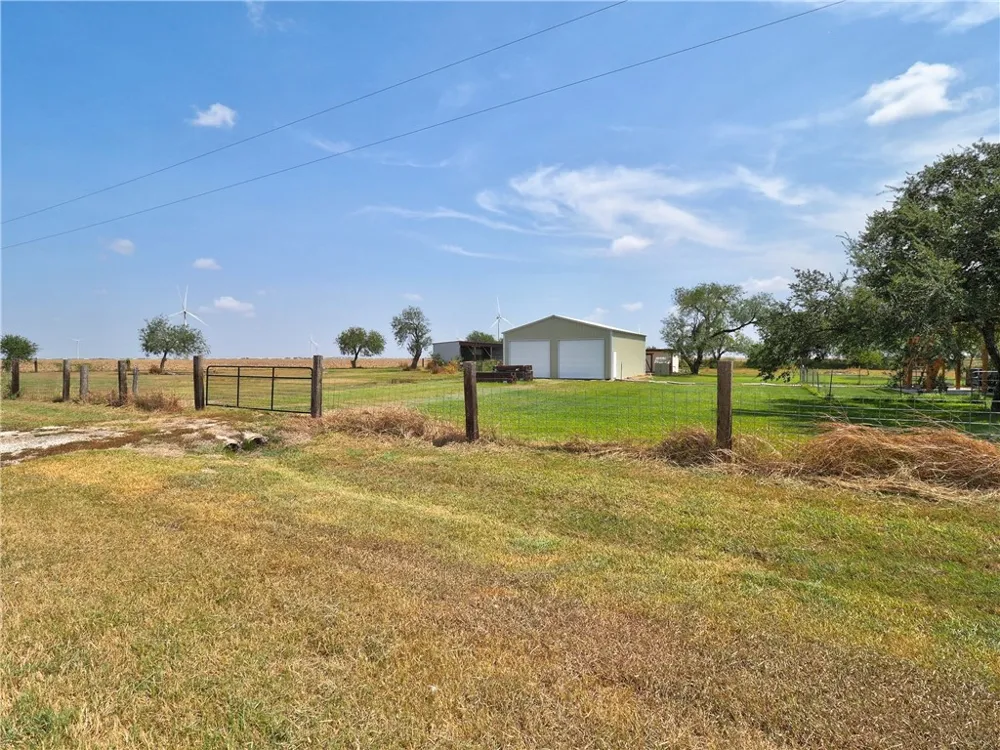 19838 County Road 1168 Mathis, TX 78368