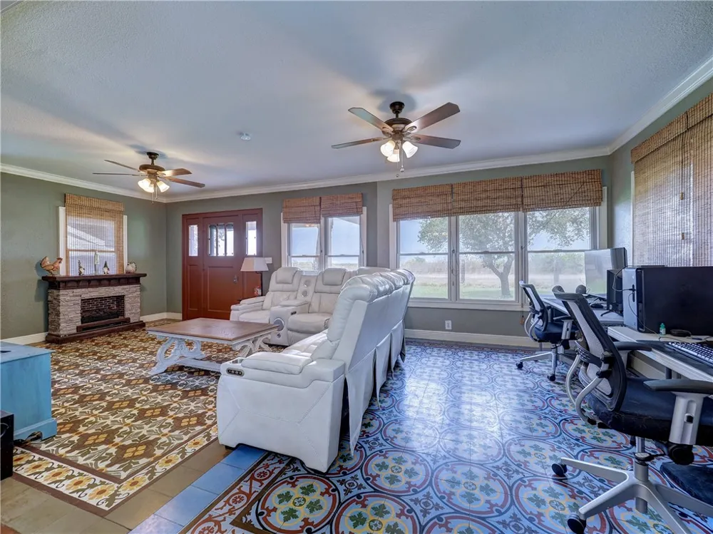19838 County Road 1168 Mathis, TX 78368