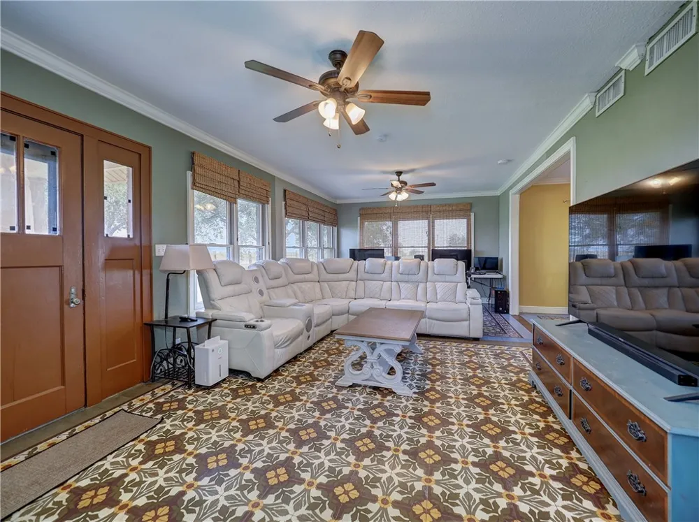 19838 County Road 1168 Mathis, TX 78368