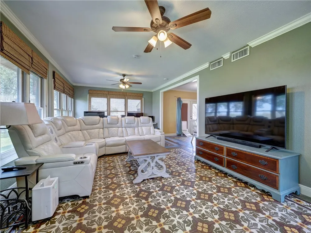 19838 County Road 1168 Mathis, TX 78368