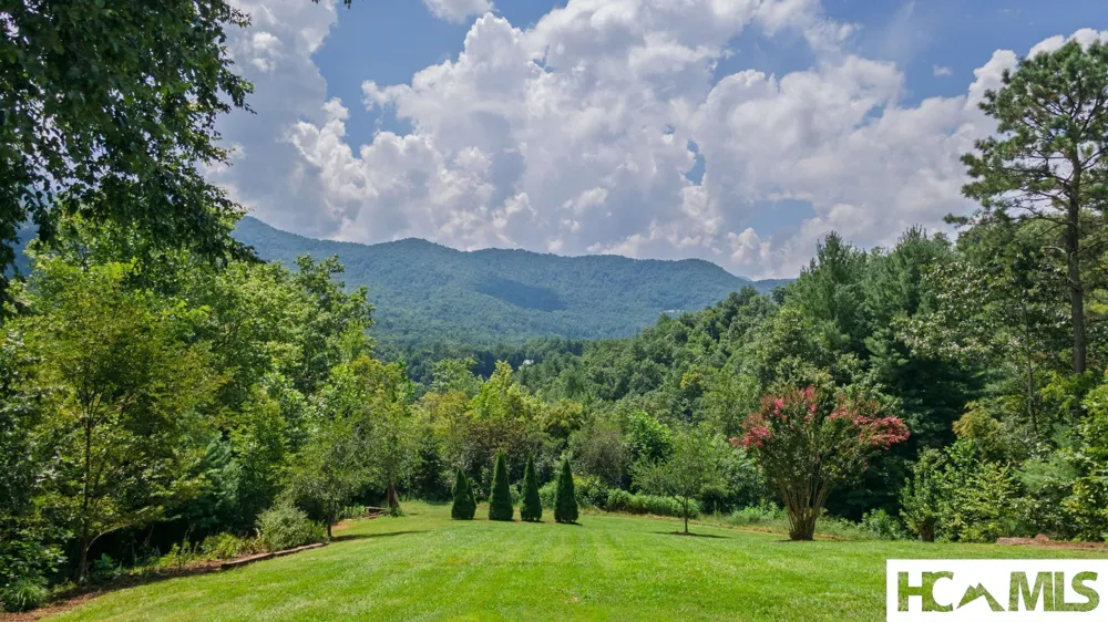176 Battle Branch Ridge Road Franklin, NC 28734