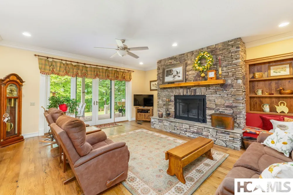 176 Battle Branch Ridge Road Franklin, NC 28734