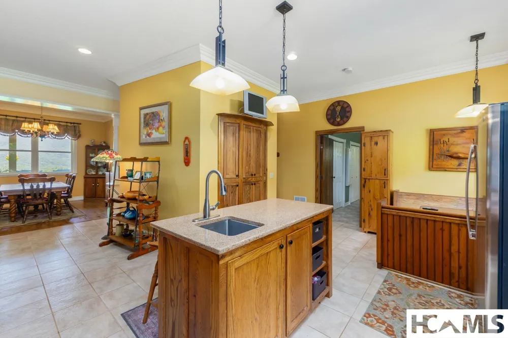 176 Battle Branch Ridge Road Franklin, NC 28734
