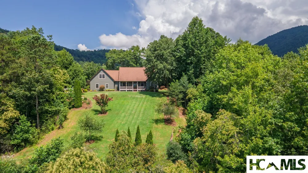 176 Battle Branch Ridge Road Franklin, NC 28734