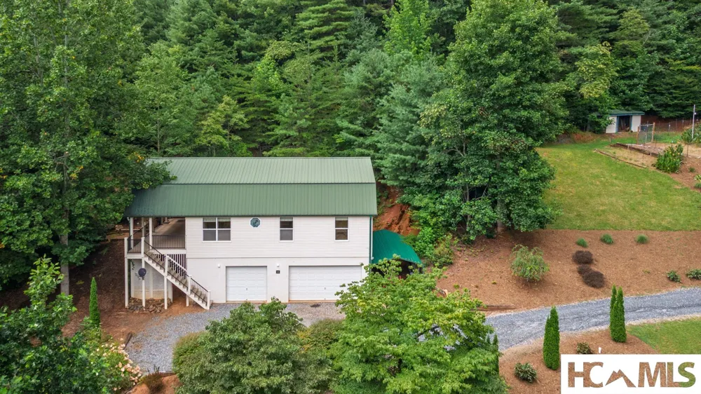 176 Battle Branch Ridge Road Franklin, NC 28734