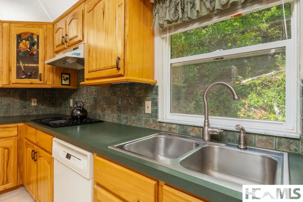 176 Battle Branch Ridge Road Franklin, NC 28734