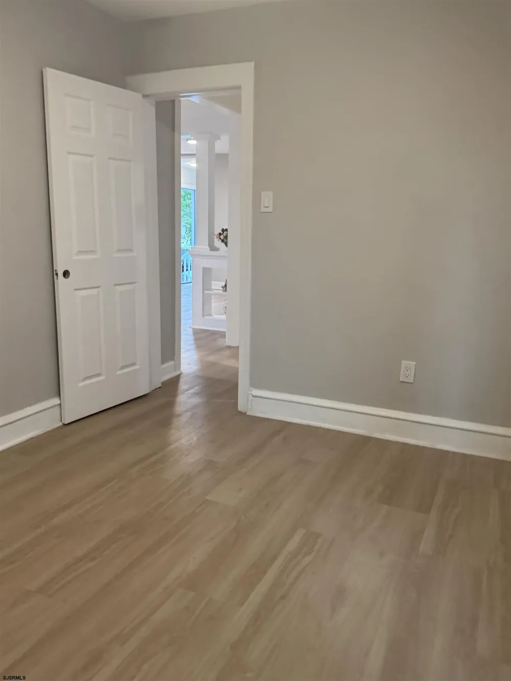 18 E Lindley Ave Pleasantville, NJ 08232