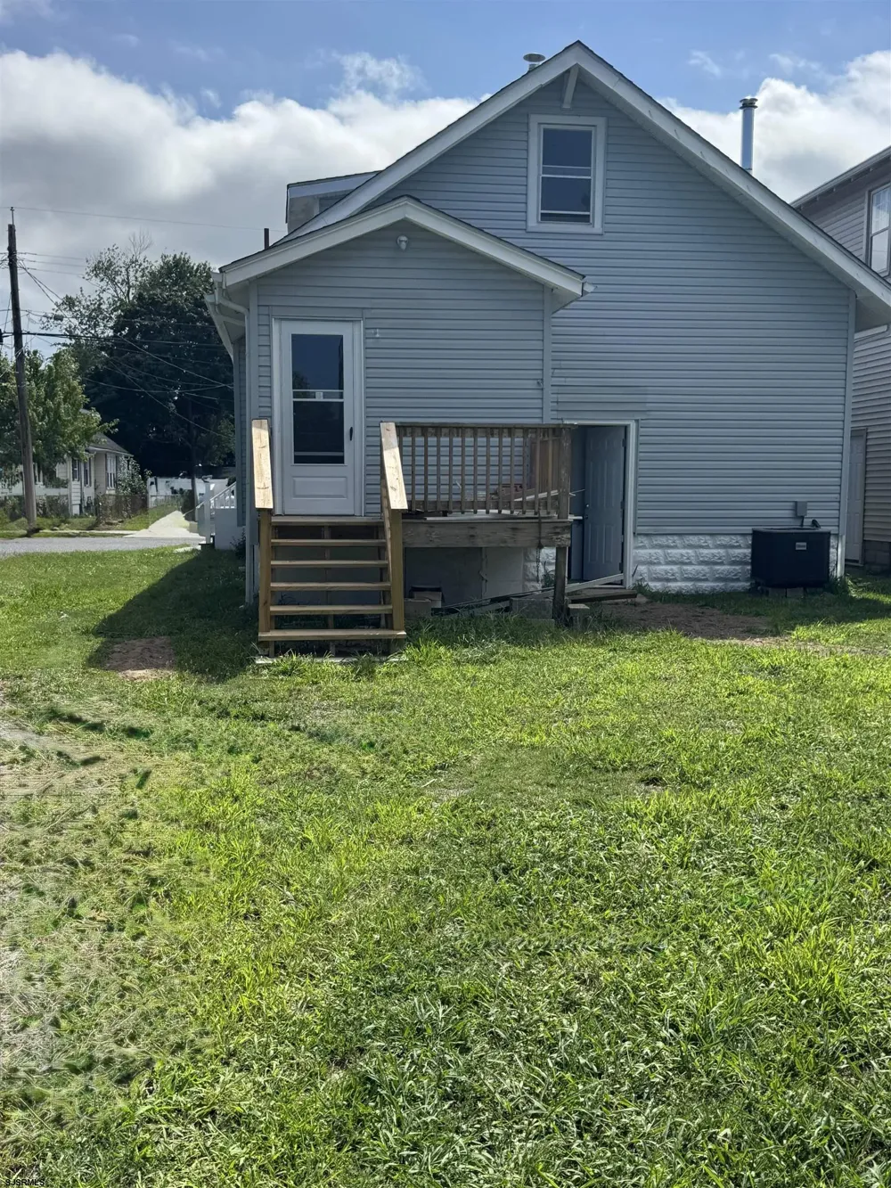 18 E Lindley Ave Pleasantville, NJ 08232