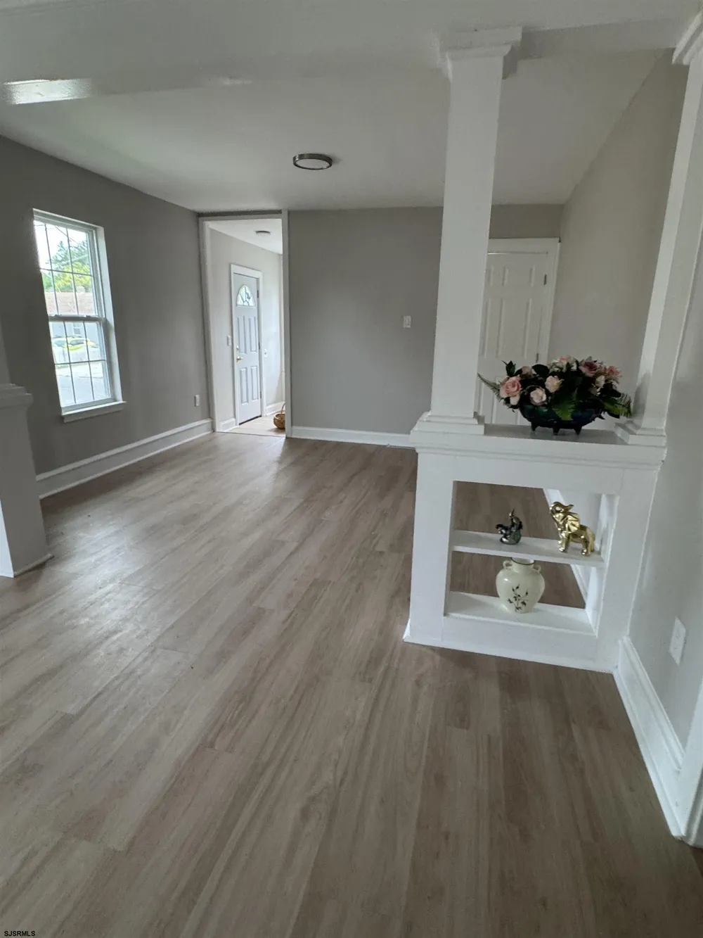 18 E Lindley Ave Pleasantville, NJ 08232