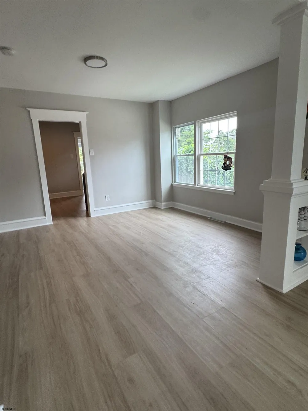 18 E Lindley Ave Pleasantville, NJ 08232