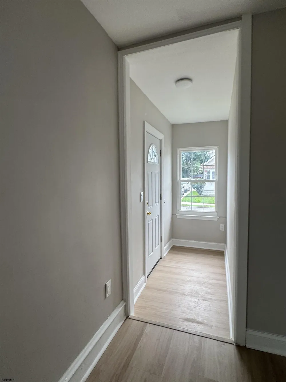 18 E Lindley Ave Pleasantville, NJ 08232