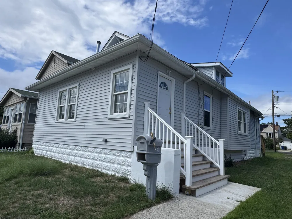 18 E Lindley Ave Pleasantville, NJ 08232