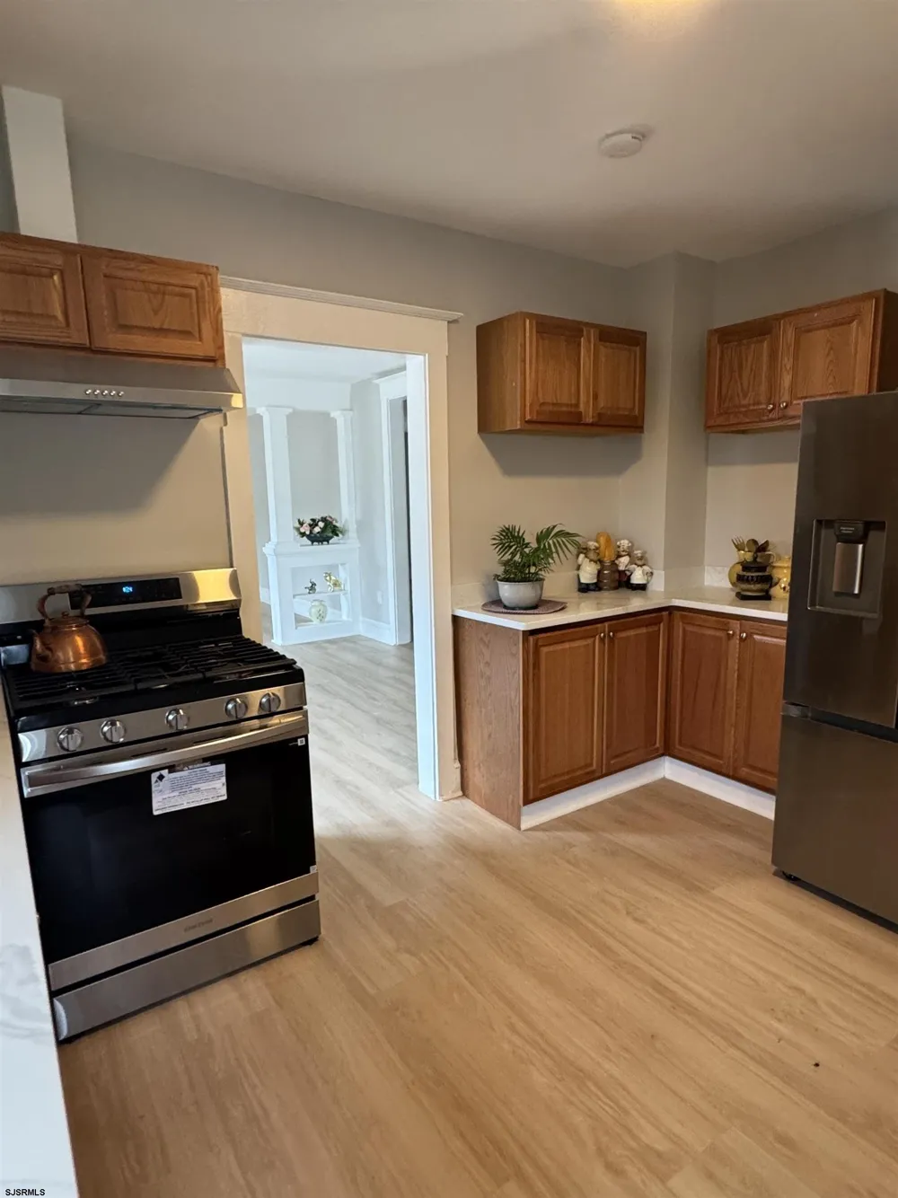18 E Lindley Ave Pleasantville, NJ 08232