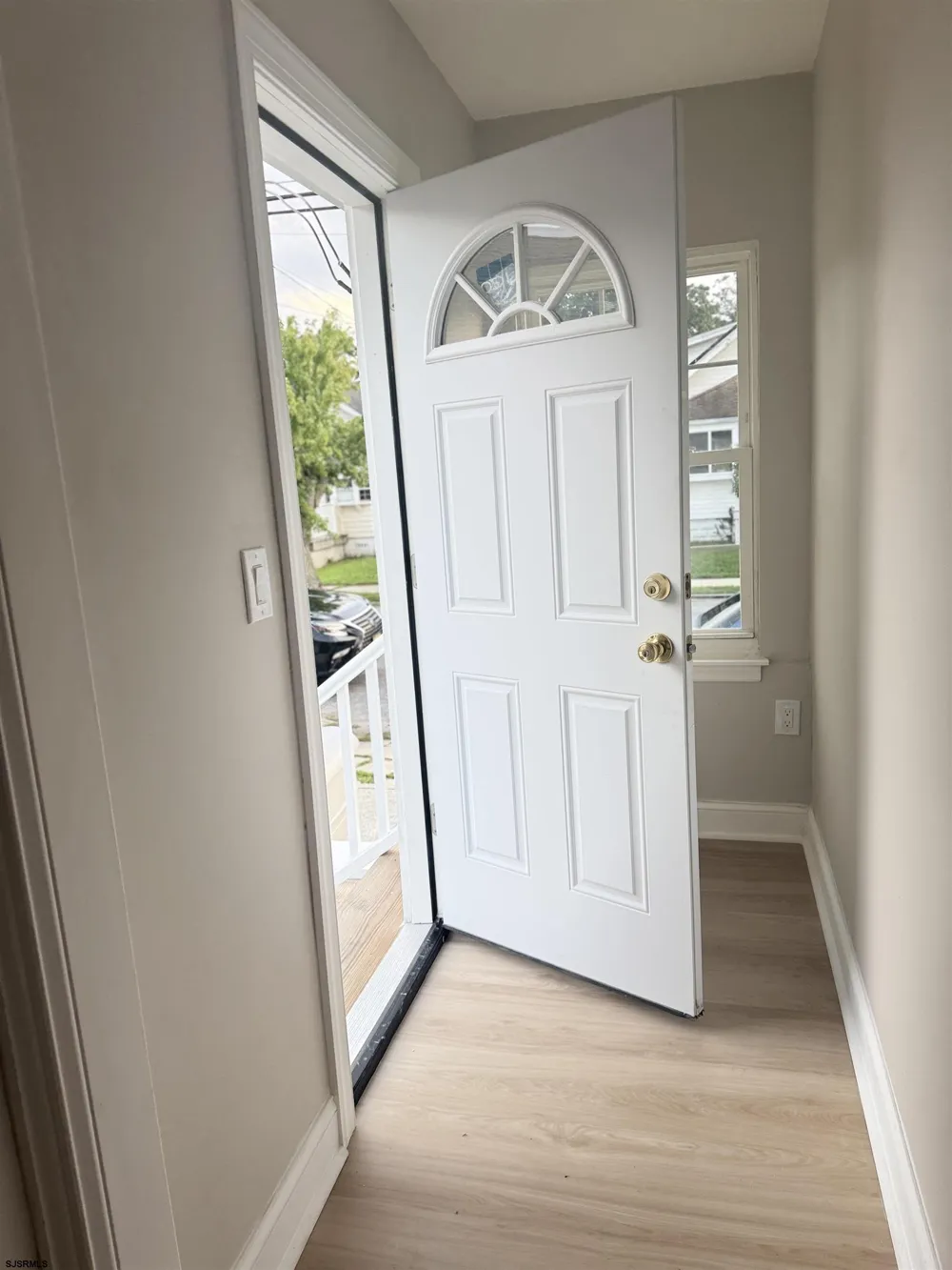 18 E Lindley Ave Pleasantville, NJ 08232