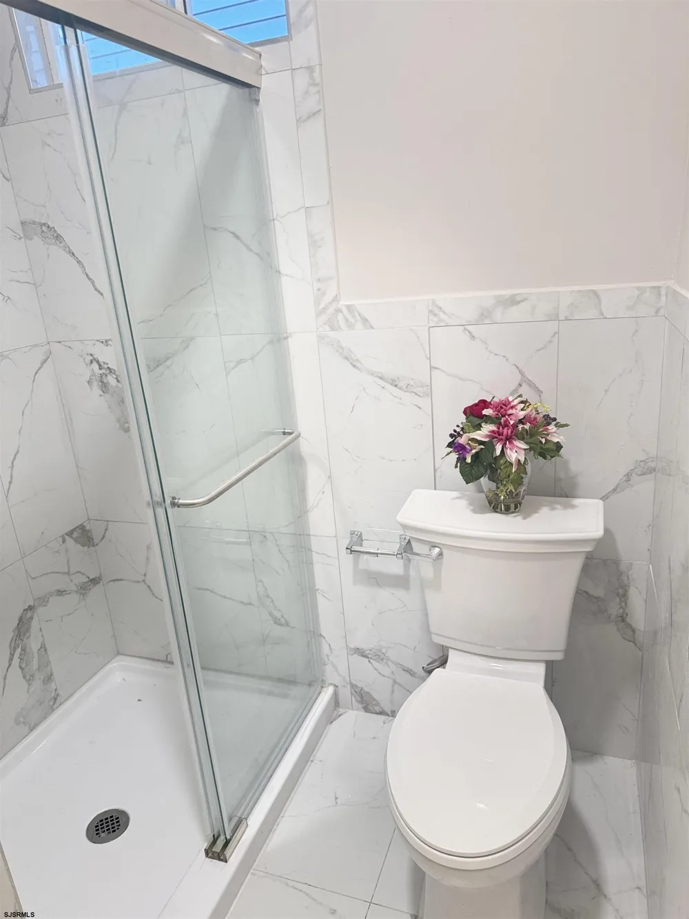 18 E Lindley Ave Pleasantville, NJ 08232