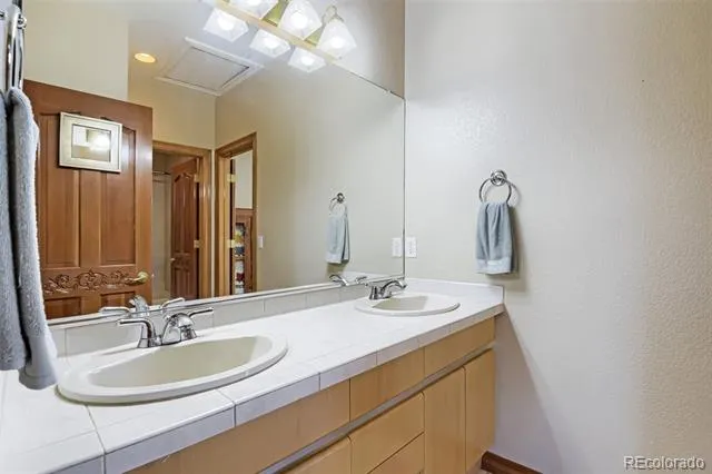 7988 Witney Place Lone Tree, CO 80124