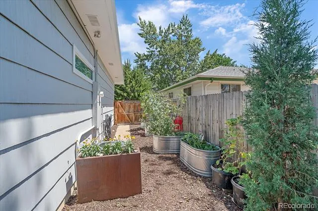 4955 S Galapago Street Englewood, CO 80110
