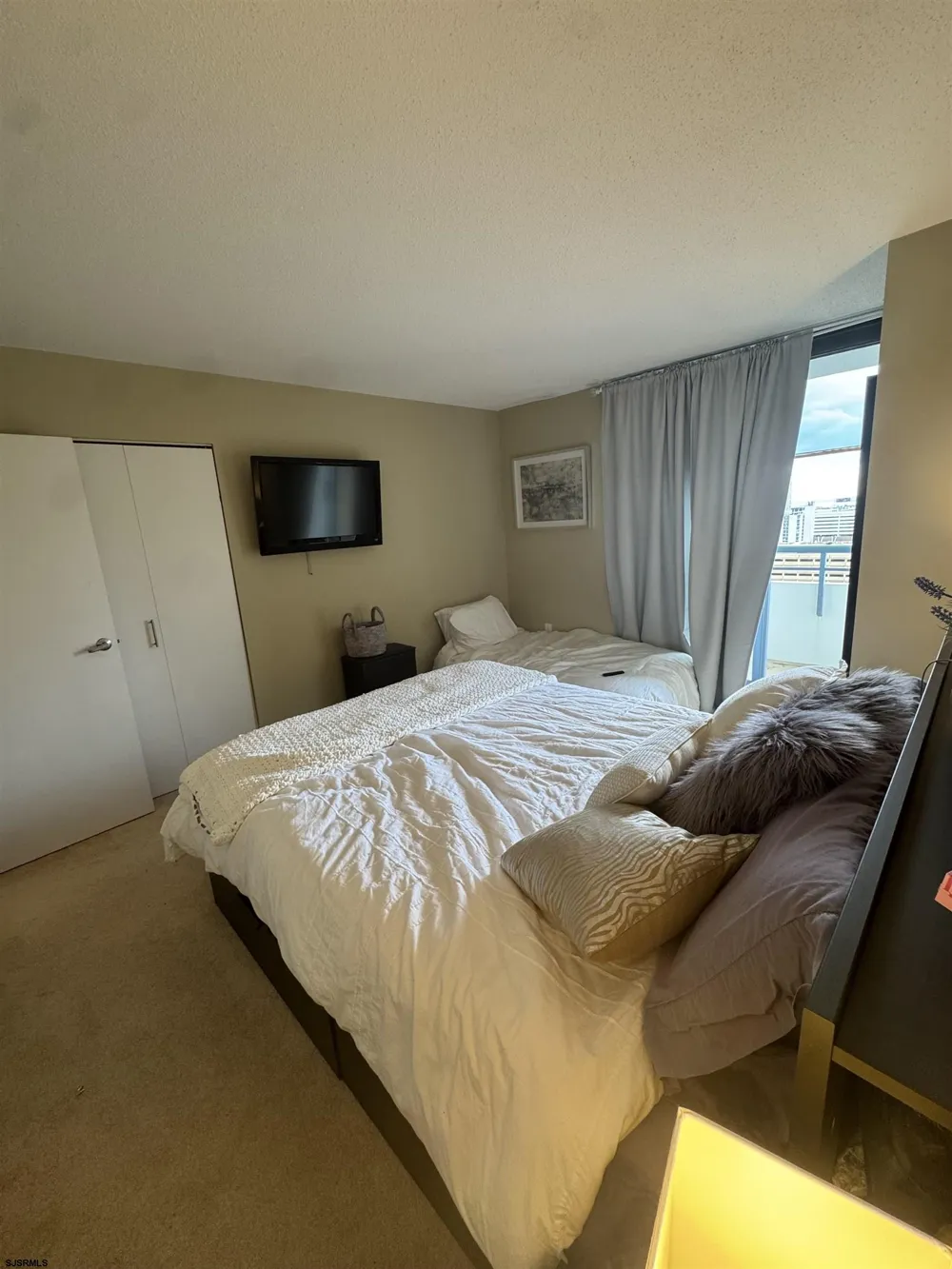 526 Pacific Ave Atlantic City, NJ 08401